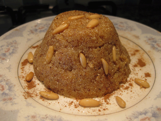 İrmikli Un Helvası Tarifi ve Malzemeleri